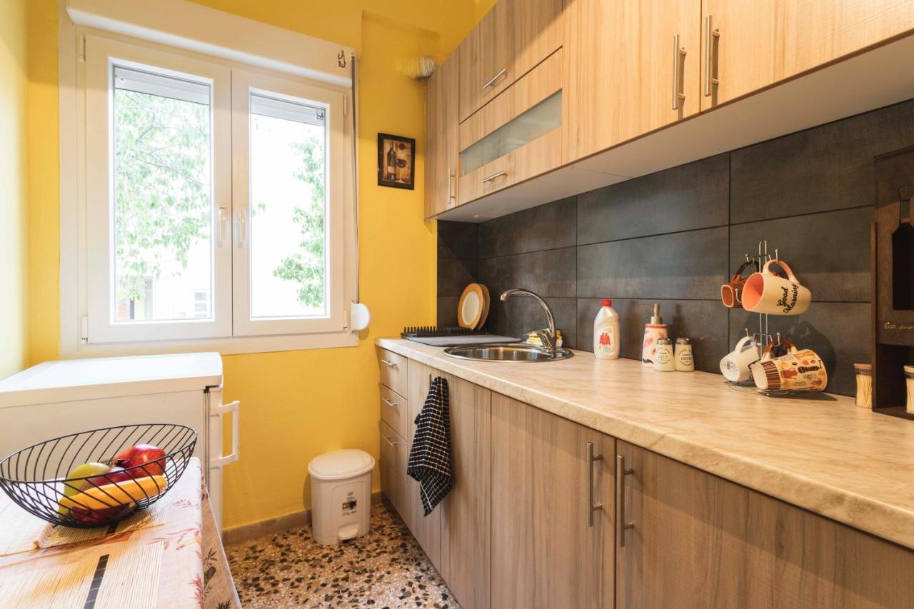 Lovely Small Apartment At Heraklion Center Exterior photo